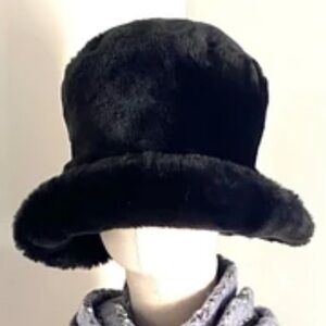 GREVI FIRENZE Black Faux Fur‎ Bucket Hat Made in Italy Vintage Fall Winter Warm